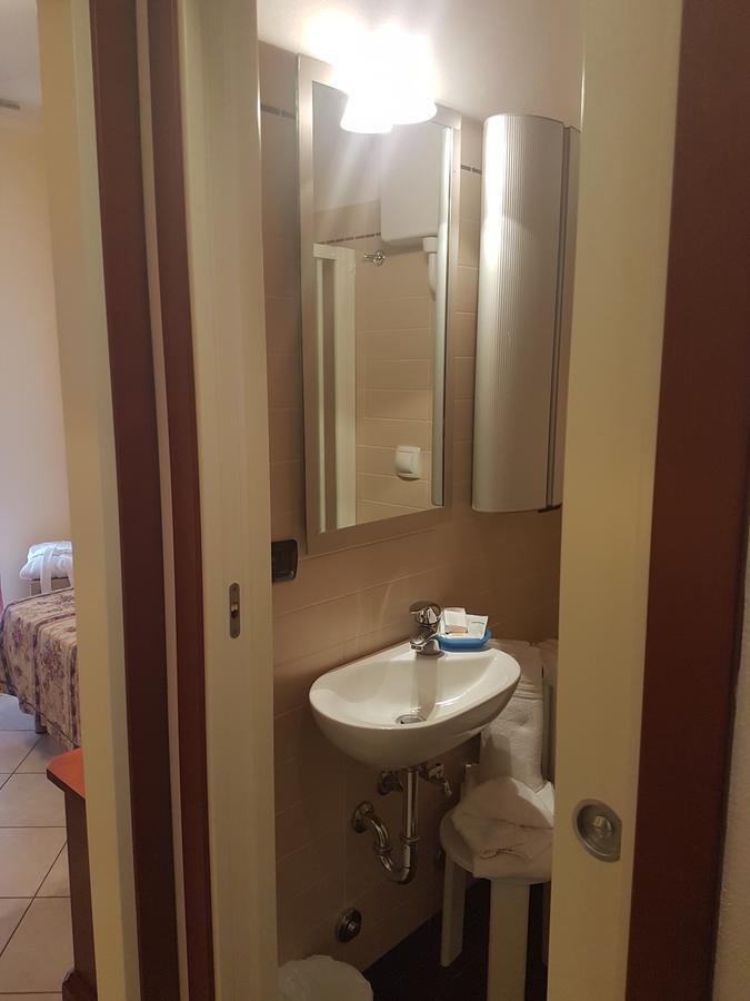 Hotel Bridge 贝拉里亚-伊贾马里纳 外观 照片